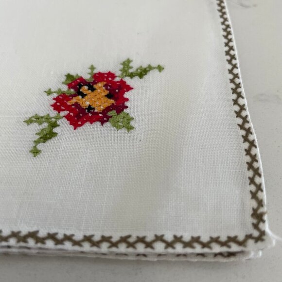Hand Crafted Set of Six 10" Napkins Cross Stitch Floral Print Cream Green Sz OS - Picture 4 of 7